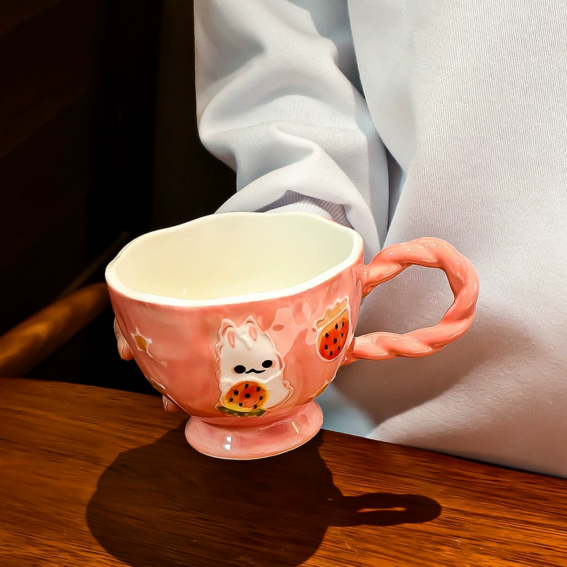 Hand-drawn relief ceramic cup, 400 ml, cute breakfast mug with spoon option