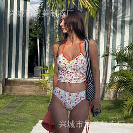 小众复古性感辣妹纯欲分体碎花裙式比基尼遮肚显瘦海岛度假泳衣女