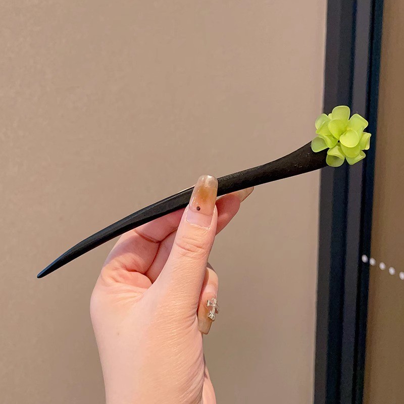 Clipper de cabello de flores de estilo antiguo, temperamento femenino de alto nivel, temperamento versátil, clipper de cabello de estilo chino, clipper de cabello de cabeza posterior.