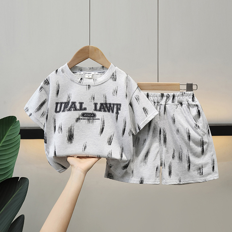 7140 Ropa para niños Traje casual para niños Verano 2025 Nuevo estilo Cool y guapo Camiseta de manga corta para niños Traje de dos piezas para bebés