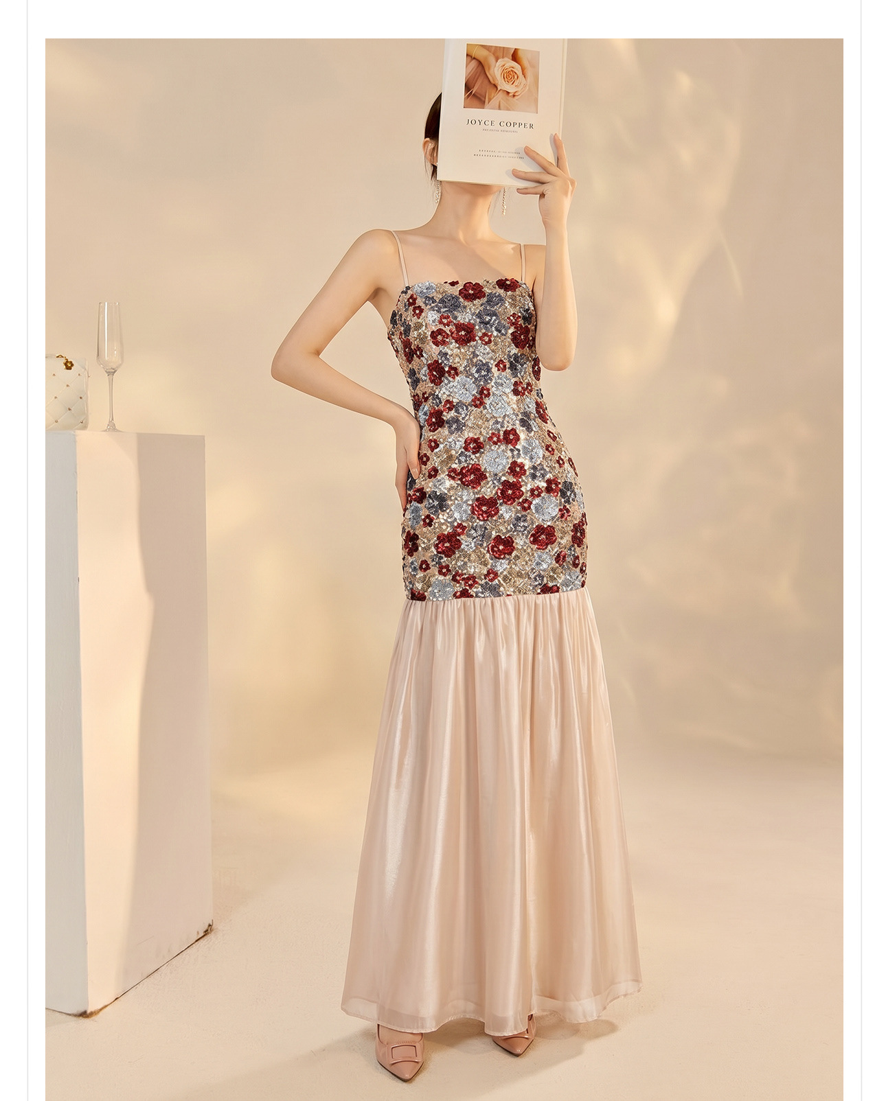 Bộ váy đầm dây thêu ren kết hợp áo khoác cardigan phong cách Trung Hoa mùa hè — Trang chủ, bộ đồ, đầm dây chi tiết 12