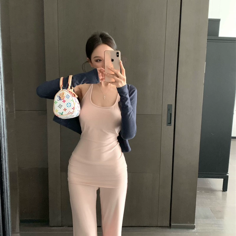 Женский костюм 2025 года: брюки с драпировкой и складчатым поясом, многоцветные, микро-клеш, повседневные, стройнящие, с жилетом.