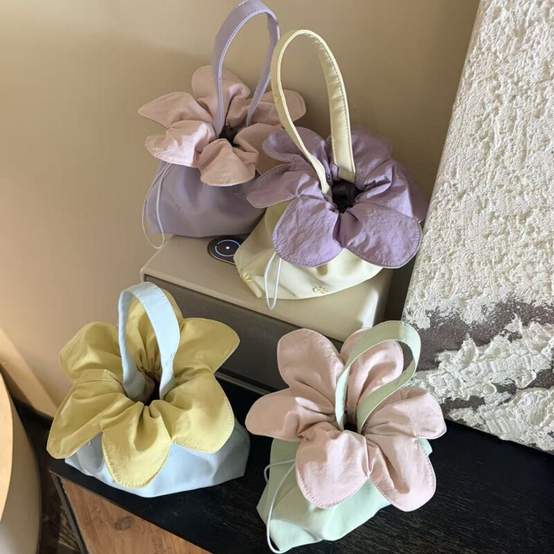 New Original Colorful Flower Bag, Cute Ins-Style Handbag, Spring and Summer Girly Storage Polka Dot Small Bag New Original Colorful Flower Bag, Cute Ins-Style Handbag, Spring and Summer Girly Storage Polka Dot Small Bag