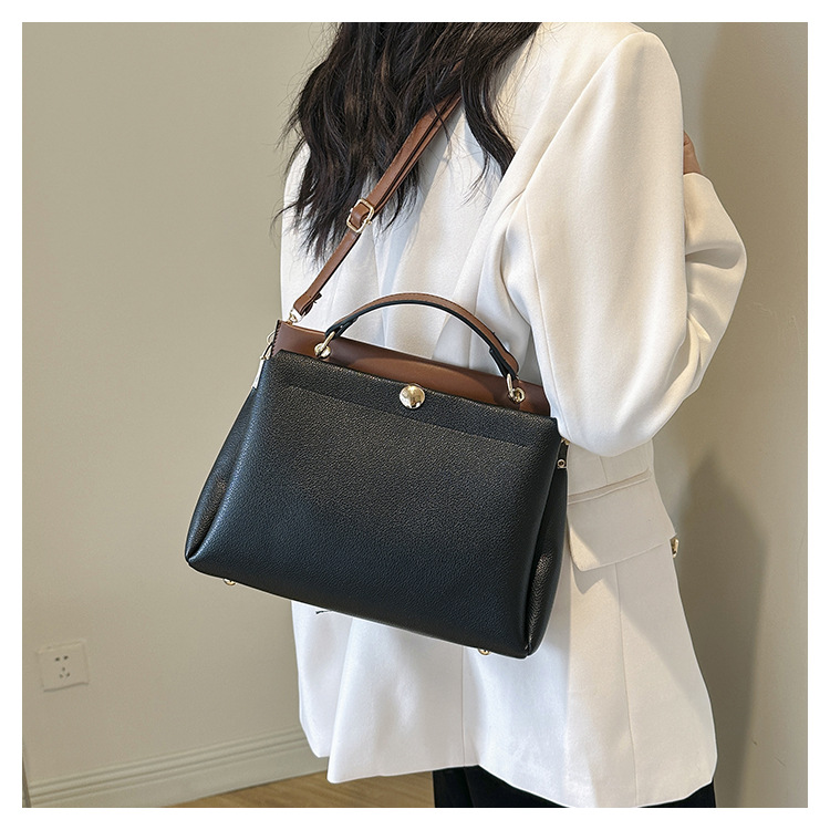 Foreign trade commuter women's bag 2024 spring and summer new contrast color handbag single shoulder crossbody women's bag large capacity women's bag_voghion.com