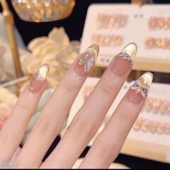 純粋に手作りされた秋と冬の新年の中国風の立体レリーフ金箔ライオン覚醒金猫目氷結晶蝶マニキュアウェアラブルネイル