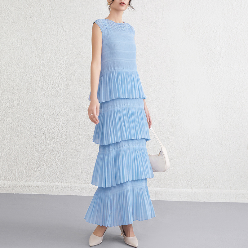 Miyake Sleeveless Dress for Women 2026 Summer New Solid Color High-End Elegant Sleeveless Beach Vacation Tiered Dress