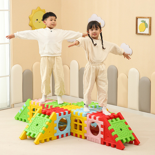 Kindergarten construction area building game building blocks happy multi-large block building blocks family sensory training