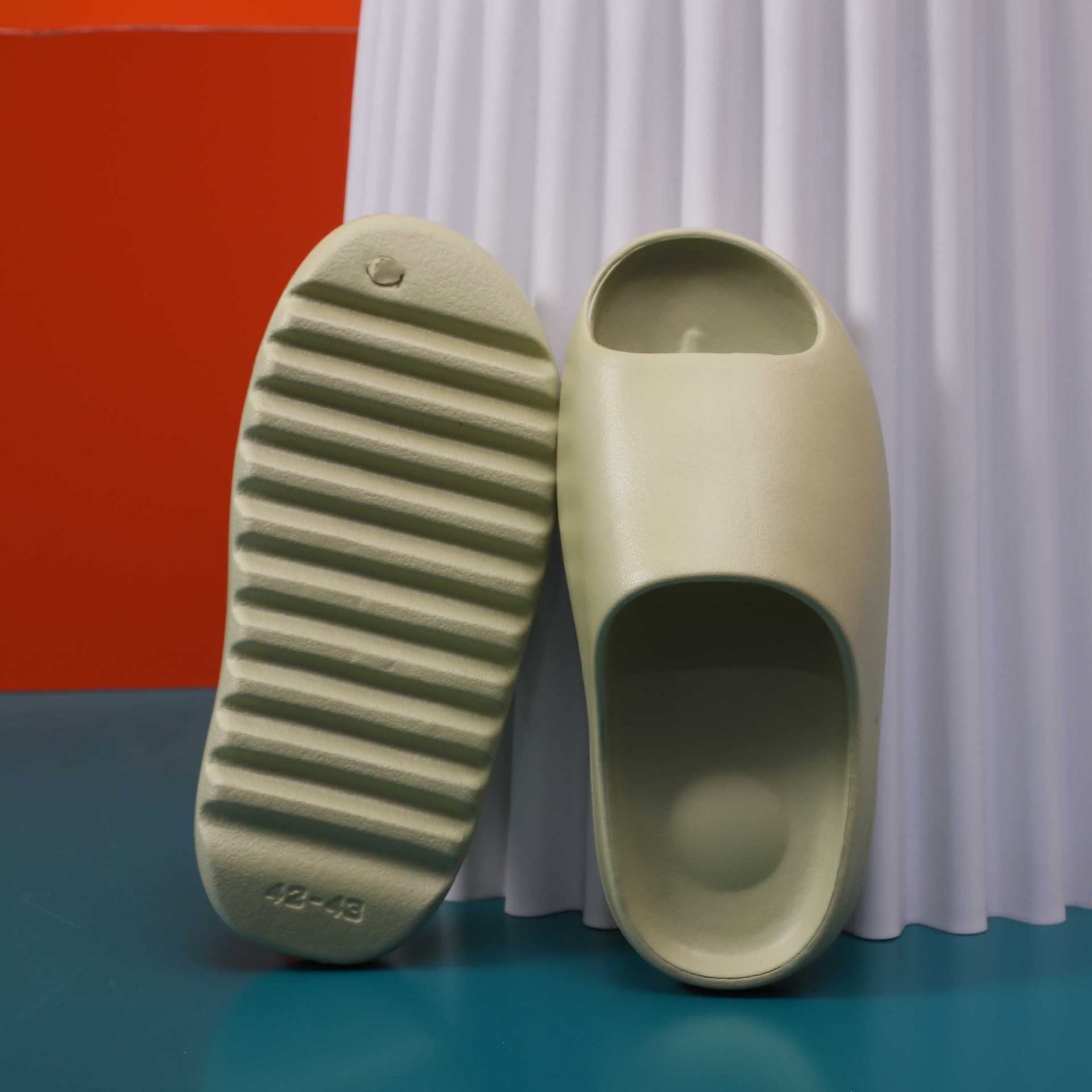 Zapatillas de coco de suela gruesa para hombre, sandalias y zapatillas de pareja de moda, suela gruesa y suave, zapatillas de mujer con sensación de mierda, eva