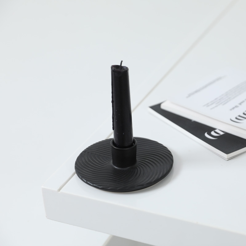 Estilo ins moderno simple candelabro de cerámica blanco y negro Wabiji candelabro retro decoración del hogar decoración suave