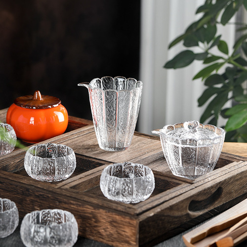New heat-resistant glass cloud mist anti-scalding tea set Kung Fu tea cup glass lid bowl household high temperature resistant tea maker