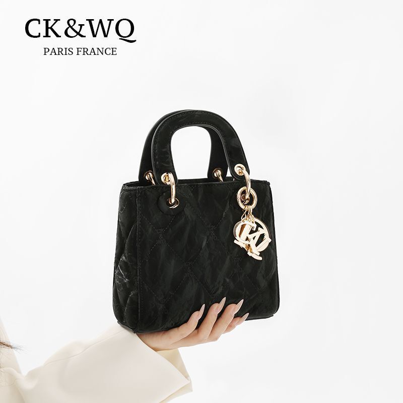 CK&WQ/2026 Spring/Summer New Product Elegant Simple Solid Color Handheld Crossbody Lady Dior Bag WQ-2618Y Black CK&WQ/2026 Spring/Summer New Product Elegant Simple Solid Color Handheld Crossbody Lady Dior Bag WQ-2618Y Black