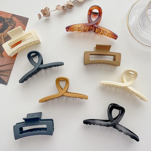 Extra large cross-grabbing clip for women, frosted hair clip, temperament hair clip, hair clip on the back of the head, hair-grabbing shark clip headgear