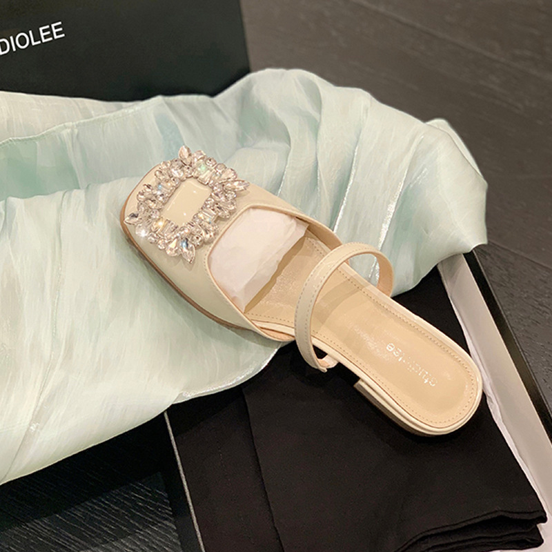2022 verano nuevo rhinestone hebilla cuadrada boca baja punta cerrada talón grueso medio zapatillas desgaste exterior de las mujeres sandalias vacías