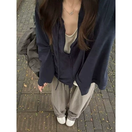 女式T恤;女式针织衫;连衣裙