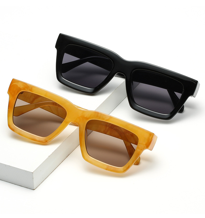 Fashion Color Block Solid Color Ac Square Full Frame Women's Sunglasses display picture 1
