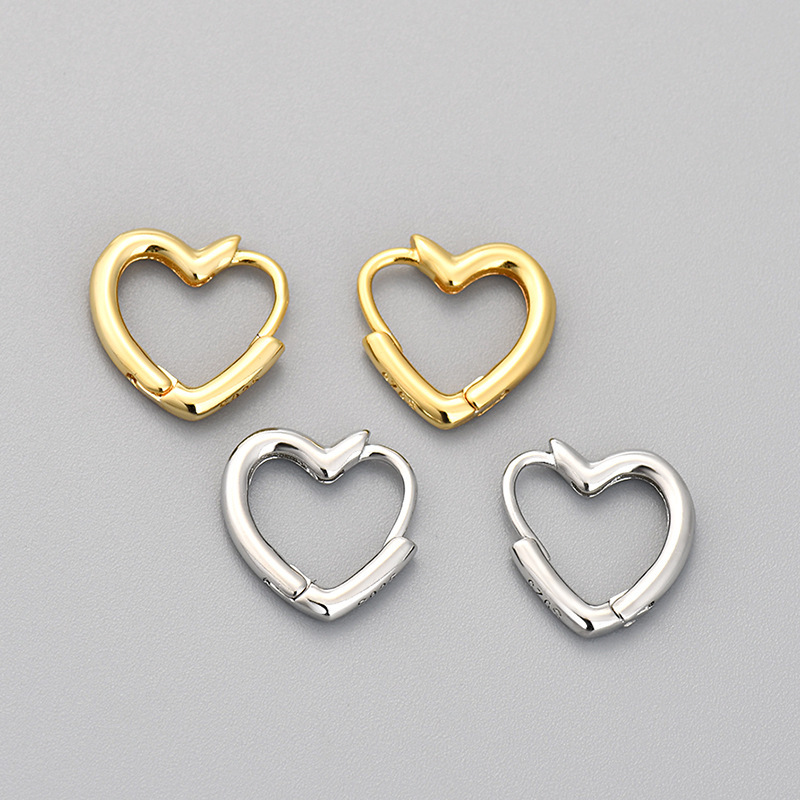 European and American Cross-Border Heart-Shaped Earrings for Women, Plain Hoop Earrings for Everyday Wear, Dongdaemun Stud Earrings, Unique Earrings, Minimalist Style European and American Cross-Border Heart-Shaped Earrings for Women, Plain Hoop Earrings for Everyday Wear, Dongdaemun Stud Earrings, Unique Earrings, Minimalist Style