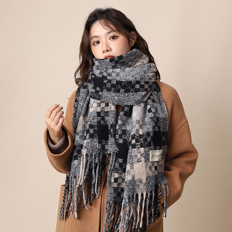 Autumn and winter atmosphere woven plaid fringe warm scarf couples, enlarged thick long scarf, shawl for warmth_voghion.com