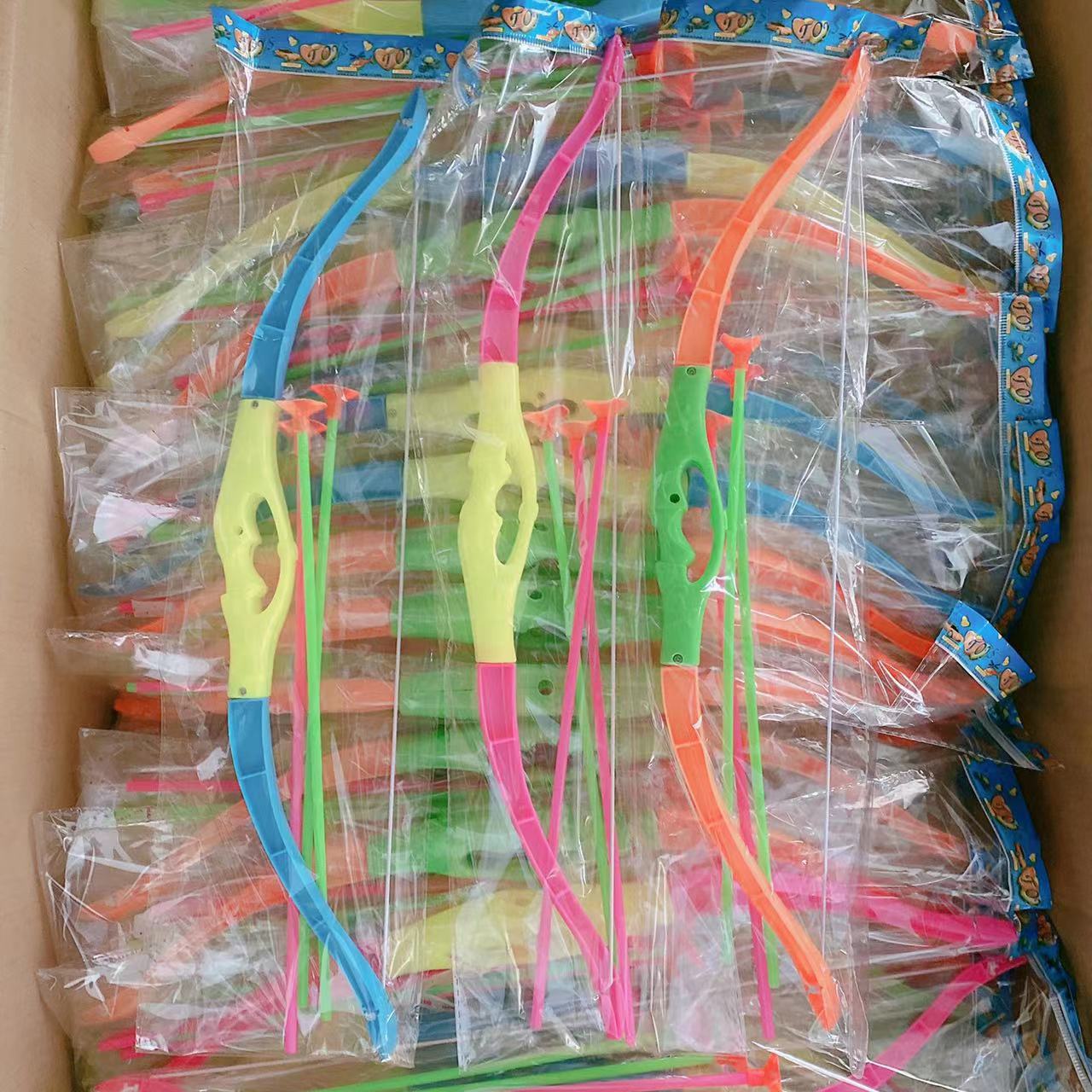 Juguetes para niños playa Tarjeta de succión juguete pistola juego casa juguete pintura juguetes 2 yuanes grandes almacenes al por mayor