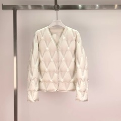 M**檬女装2025冬新款小香风百搭菱格短款轻薄羽绒服外套4FA180662