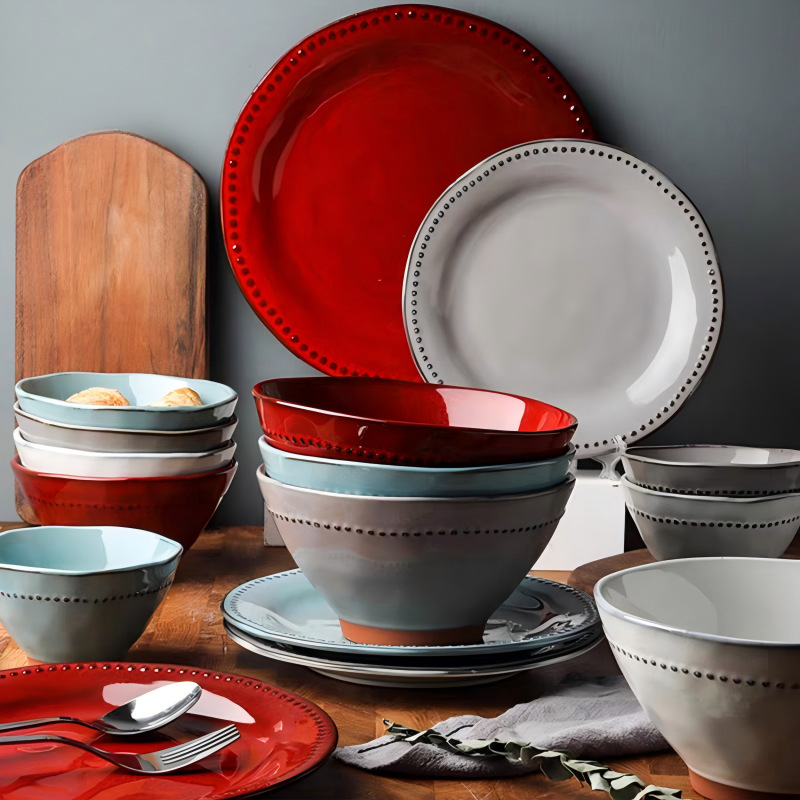 High-Quality Ceramic Tableware in Red for Weddings and Housewarming, Including Rice Bowls and Plates for Home Use, Round Design, 4. 8inch 5.8inch 7inch Bowls 8inch Plates