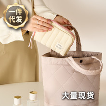 BOTTADESIGN��ˇ�W���ռ{�����y��ü�P���ڼt�����s�r�пɐ���ܛ