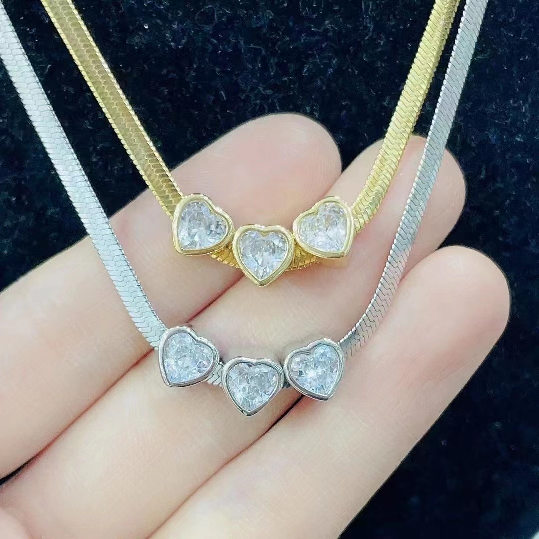 17g Weight Zircon Insert Material Necklace Classification Fashion Heart Shape Copper Plating Inlay Zircon Necklace 1 Piece