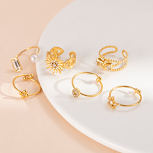 跨境热销金色钛钢花朵戒指欧美油压镶天然石开口女高级感珠宝锆石