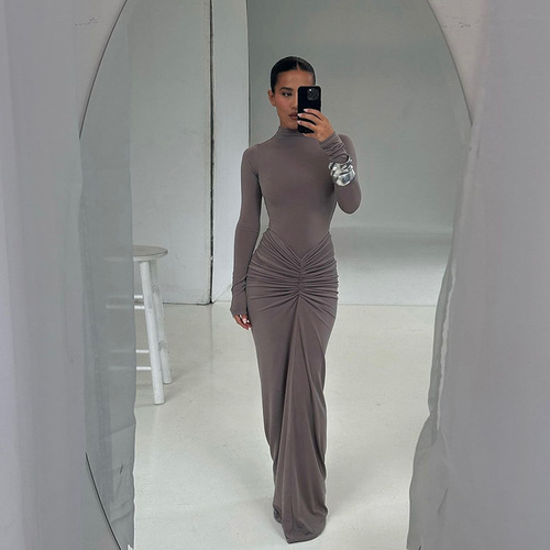 Fall/Winter New Arrival: European & American Style, Sexy Waist-Slimming, Solid-Color Long Dress with Elegant Pleated Design for Women