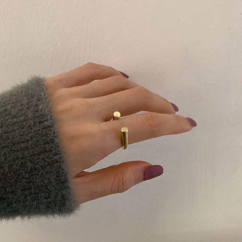 Модное металлическое кольцо one size с ярким дизайном, тренд сезона, регулируемое, стиль знаменитости