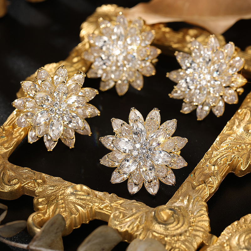 Kristall Schneeflocke Brosche Luxus Brosche Weihnachtsgeschenk_voghion.com