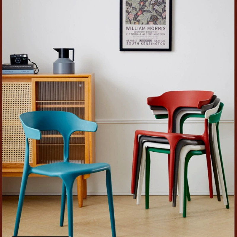 Пластиковый обеденный стул с утолщенной и расширенной спинкой, скандинавский стиль для домашнего и коммерческого использования, удобный для длительного сидения, очень толстый стул для отдыха.