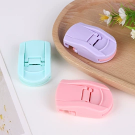 睫毛夹;眉刀眉剪