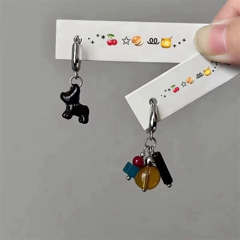 Островные серьги с асимметричным рисунком, небольшие подвески, универсальная посадка, многоцветные