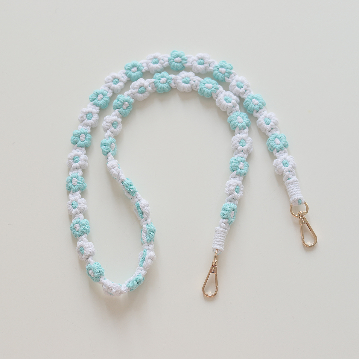 라이트 블루와 화이트 2가지 색상