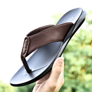 Flip-flops men's leather 2025 summer new men's fashion clip foot breathable beach shoes sandals tide a generation of hair