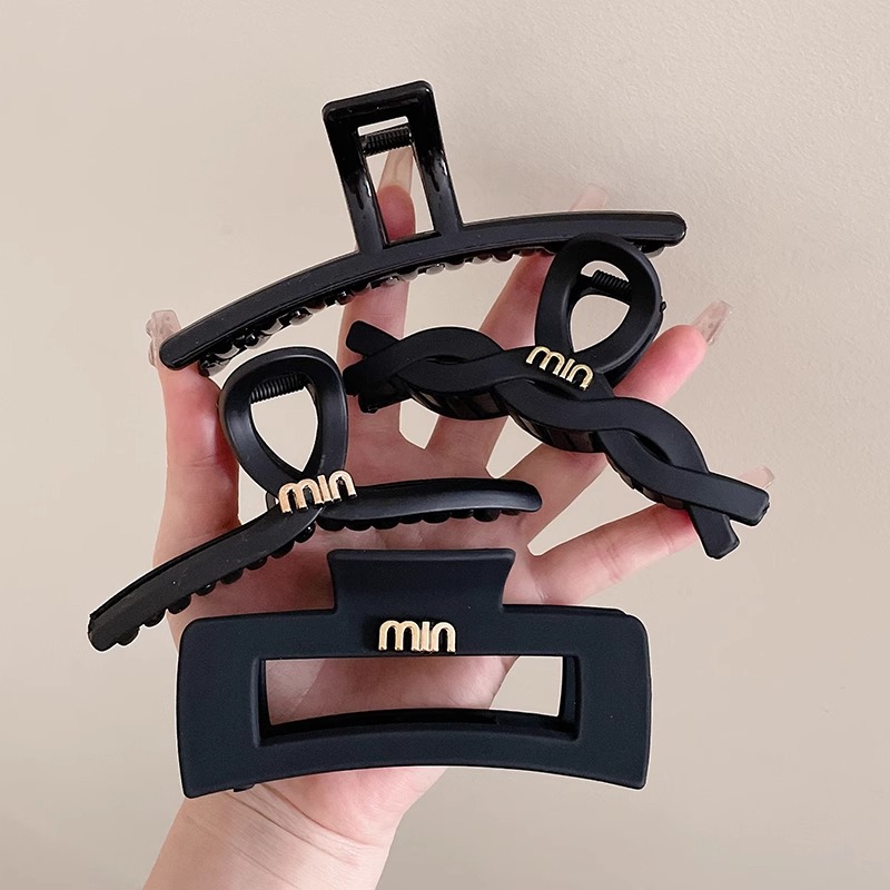 Clip de tiburón negro Clip de agarre de sentido avanzado femenino Horquilla grande en la parte posterior de la cabeza 2025 nuevo clip para el cabello tocado rasgador para el cabello