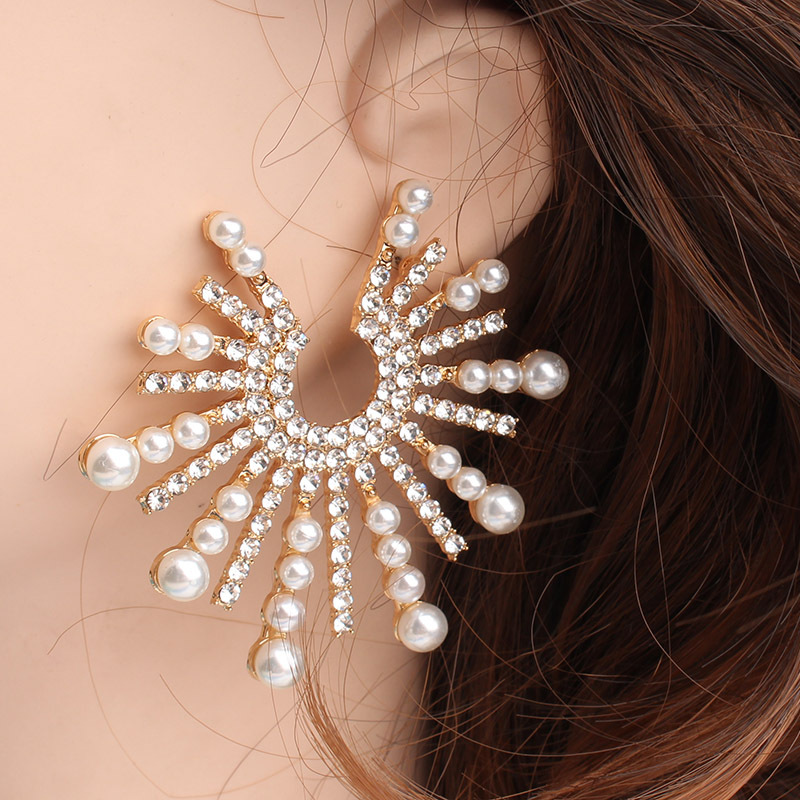 Luxurious Flower Alloy Plating Artificial Pearls Rhinestones Womenu0027S Ear Studs 1 Pair