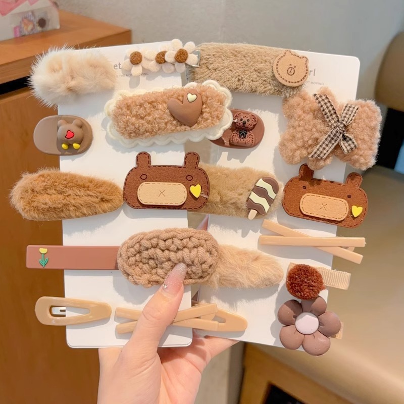 Niña encantadora peluda pel