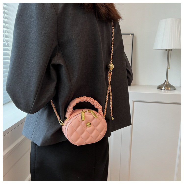 Diamond Embroidery Thread Summer New Messenger Small Round Bag display picture 1