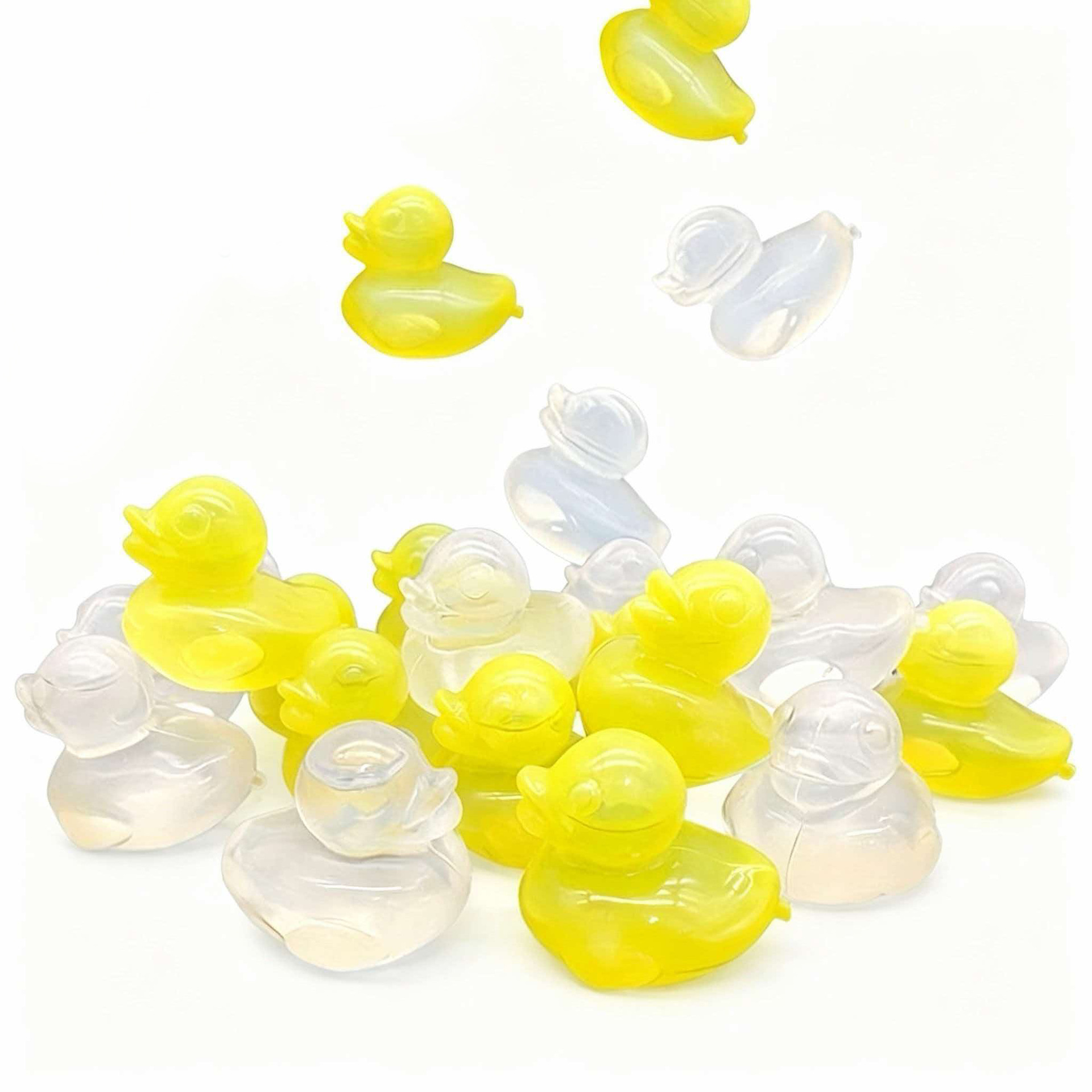 Venta directa de fábrica de 24 cubos de hielo de plástico reutilizables en varias formas para el verano, ideales para bares y fiestas.