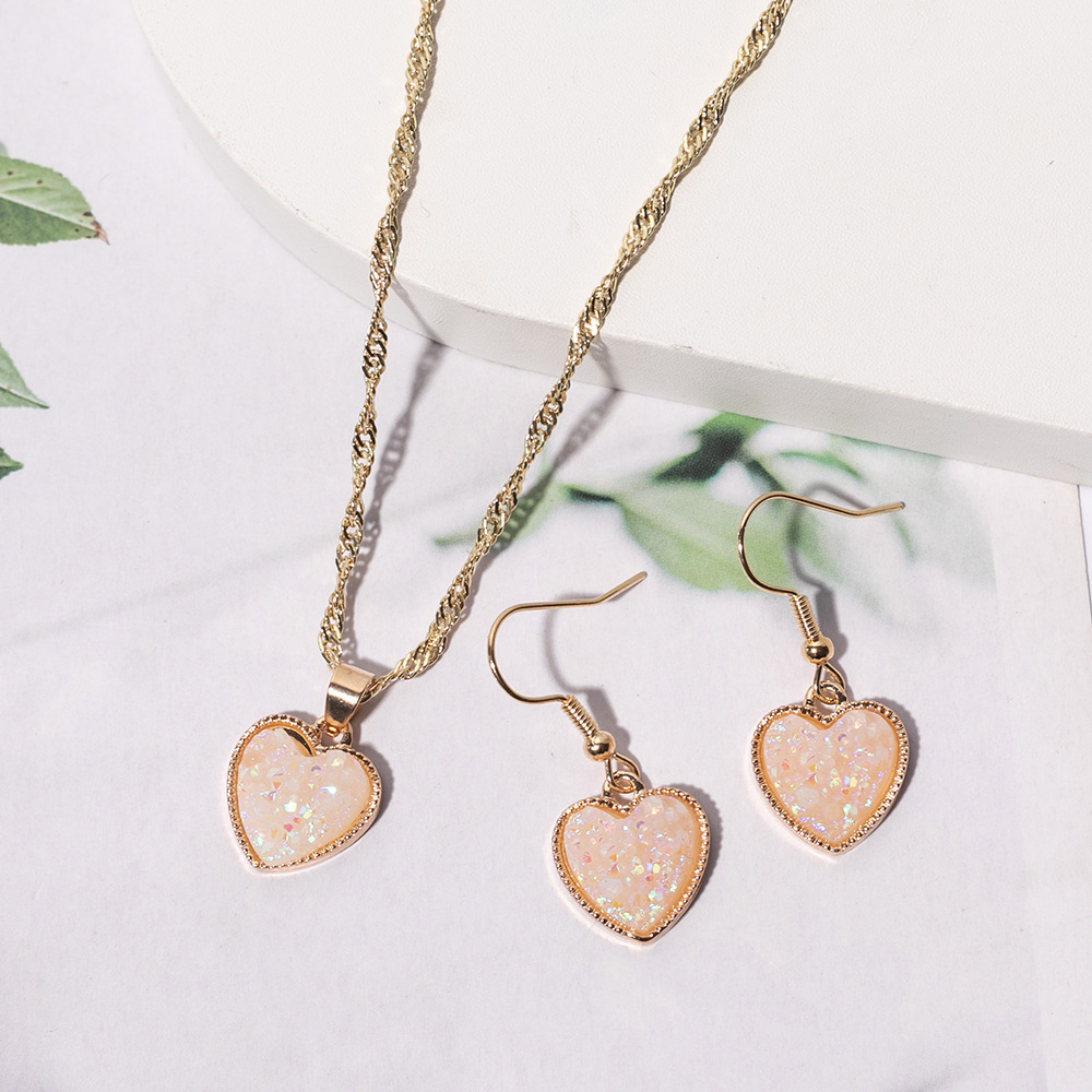 1 Set Simple Style Heart Shape Alloy Plating Women's Pendant Necklace display picture 6