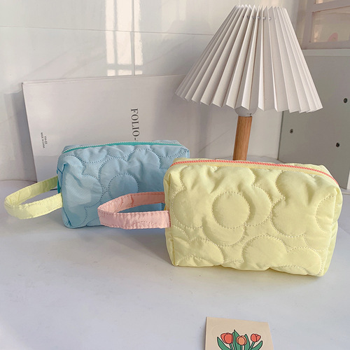 Korean INS Japanese hand-stitched polyester flower makeup bag organizer and storage bag, portable and convenient pen bag for women, pencil bag