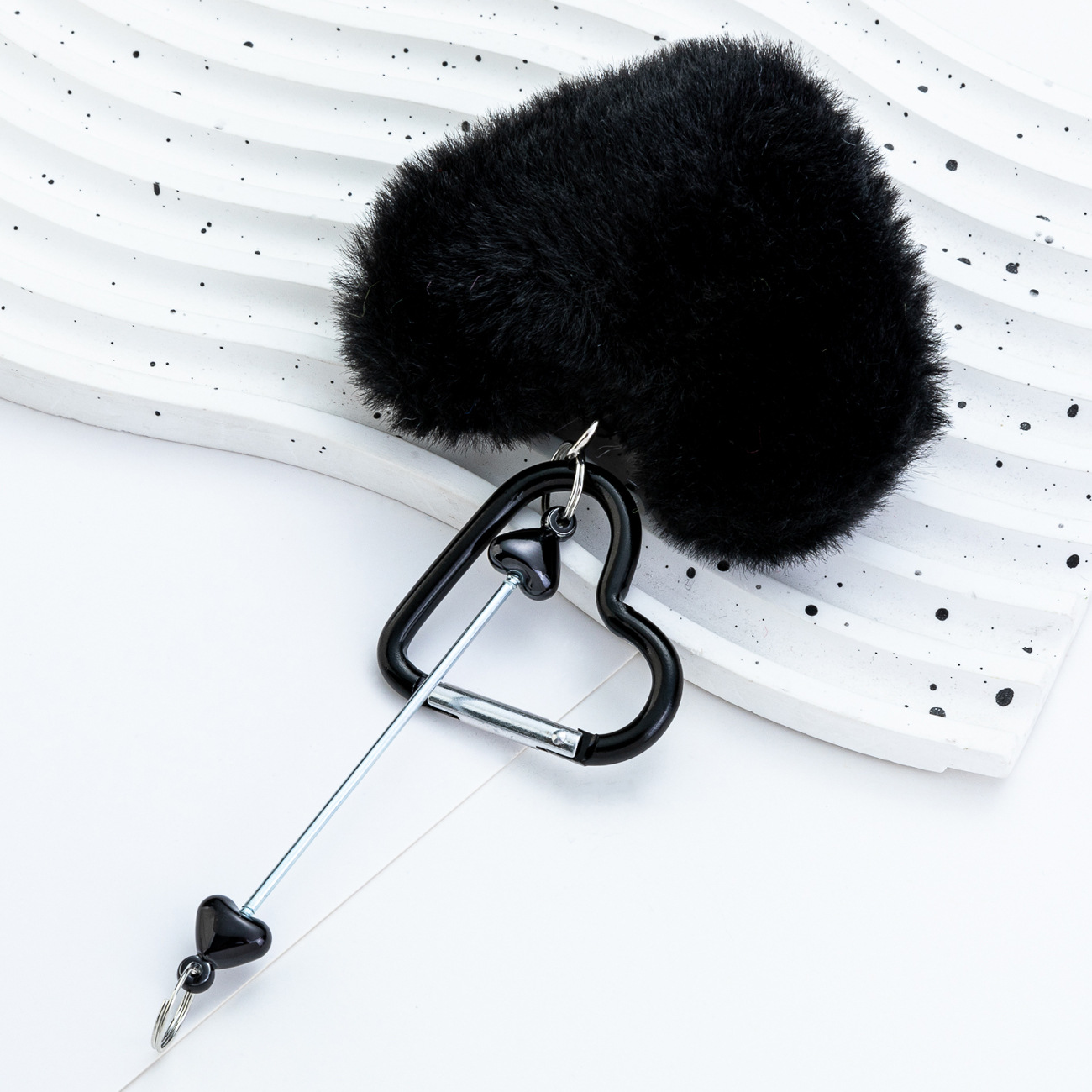 Nuevo mosquetón de amor con cuentas de bricolaje, colgante de felpa, mosquetón colgante, bloqueo de amor, mosquetón de bola de pelo