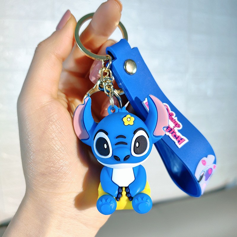 Dibujos animados pvc serie de anime llavero juego de marea muñeca llavero de coche bolsa colgante máquina de garra regalo al por mayor