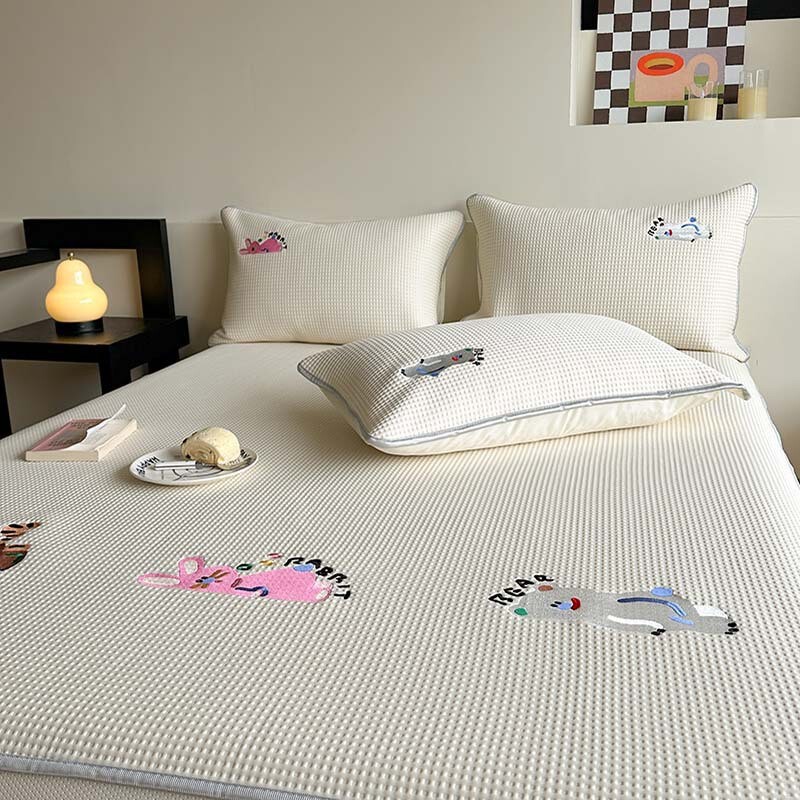 Cartoon Green Waffle Mat Embroidered Cartoon Air-Conditioned Mat Three-Piece Set Washable and Foldable