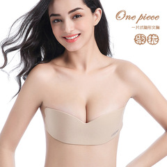 ワンピースの乳はステルスのシリカゲルの下着の新婦のウェディングドレスを貼って、肩のないベルトで集まっています。