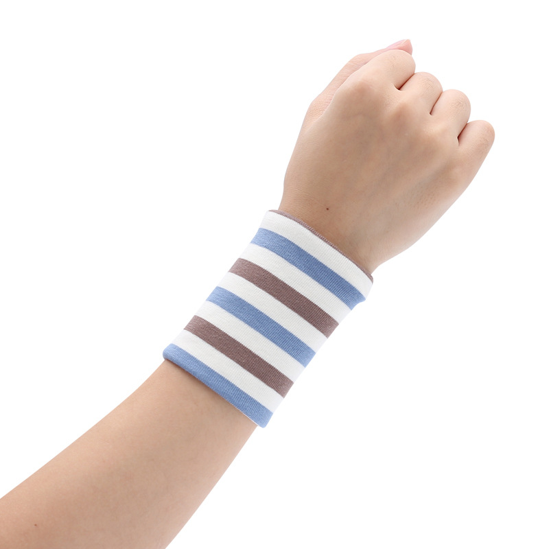 Directo de fábrica cálido terciopelo engrosado protector de muñeca unisex deportes de invierno caliente muñeca conjunta a prueba de frío al por mayor