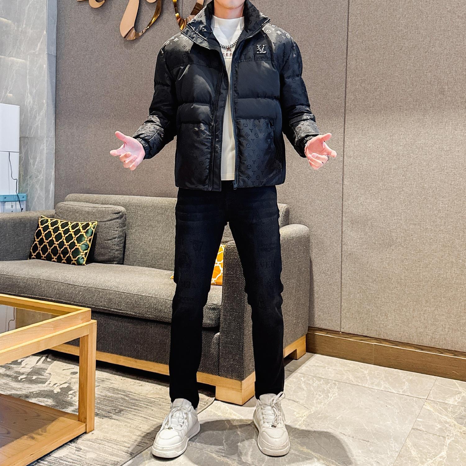 Fashionable demi-season short keep warm windproof down jacket