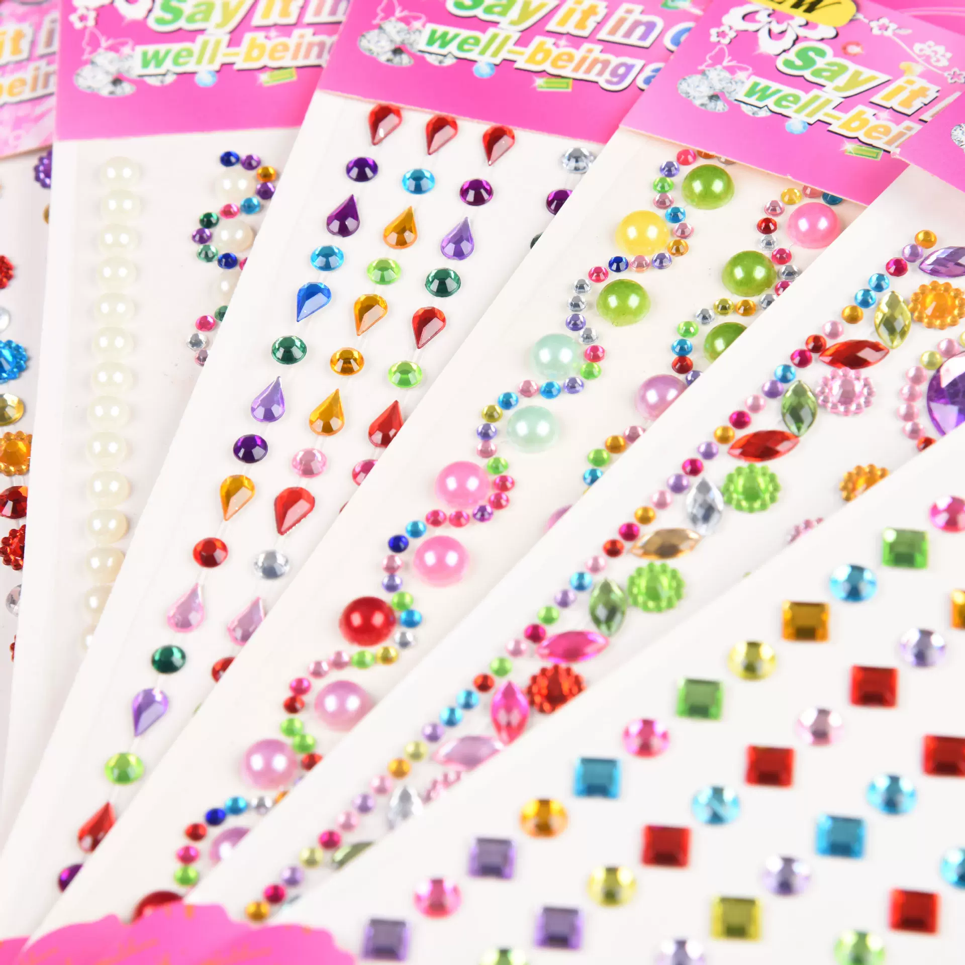 儿童钻贴 幼儿园宝宝DIY手工创意益智装饰粘贴画自带背胶卡通贴纸