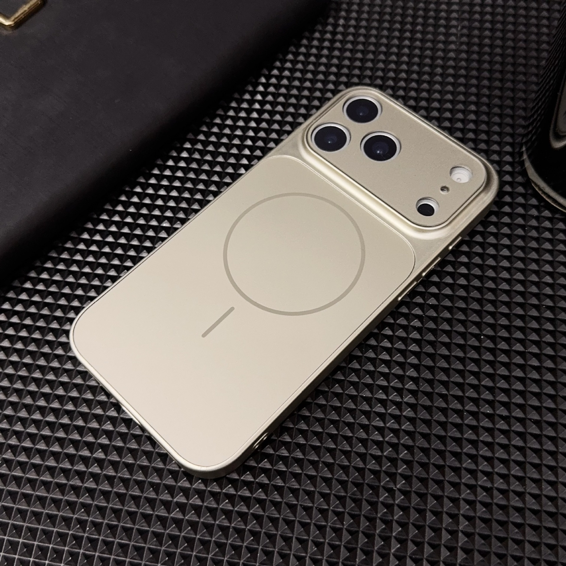 Matte Corning Instant Series Hülle für iPhone 17 Pro Max, iPhone 16 Stoßfeste Schutzhülle_voghion.com